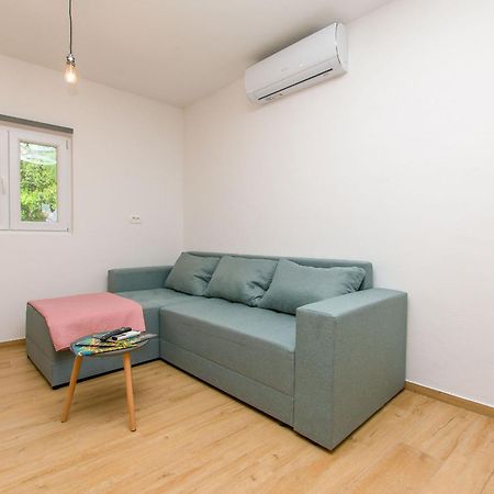 Apartment Petea Omiš Εξωτερικό φωτογραφία