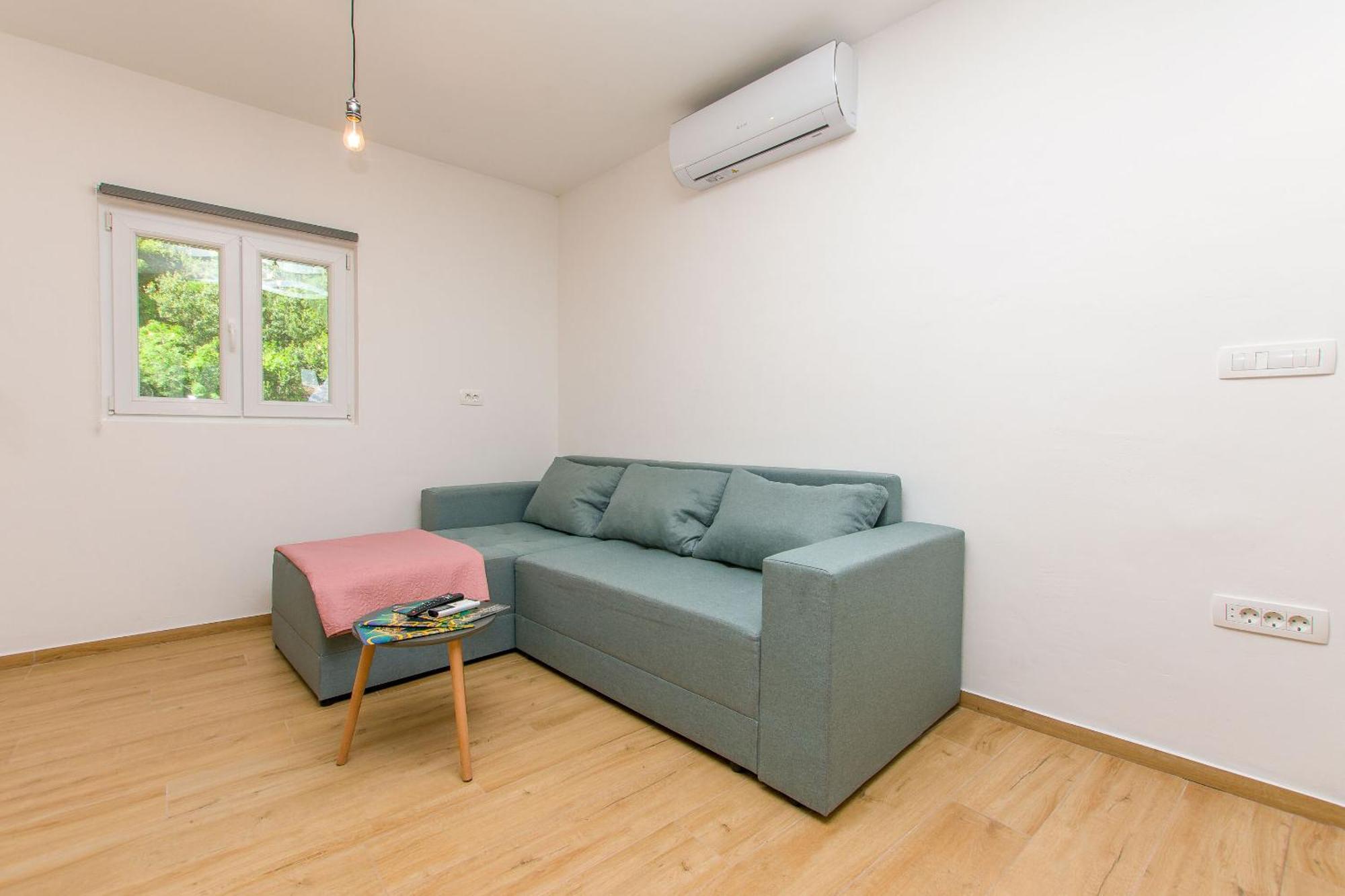 Apartment Petea Omiš Εξωτερικό φωτογραφία
