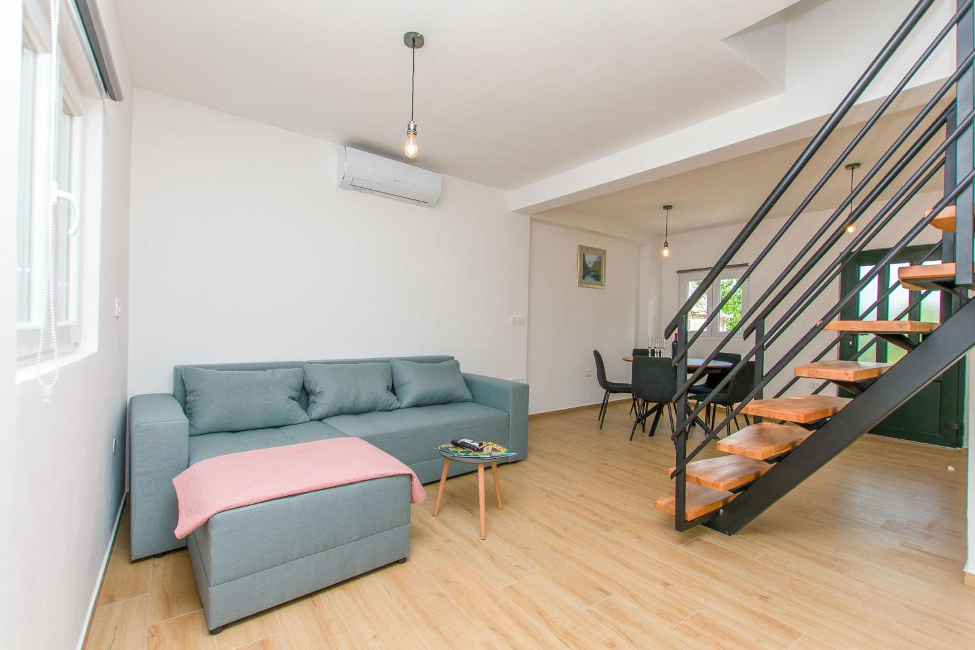 Apartment Petea Omiš Εξωτερικό φωτογραφία