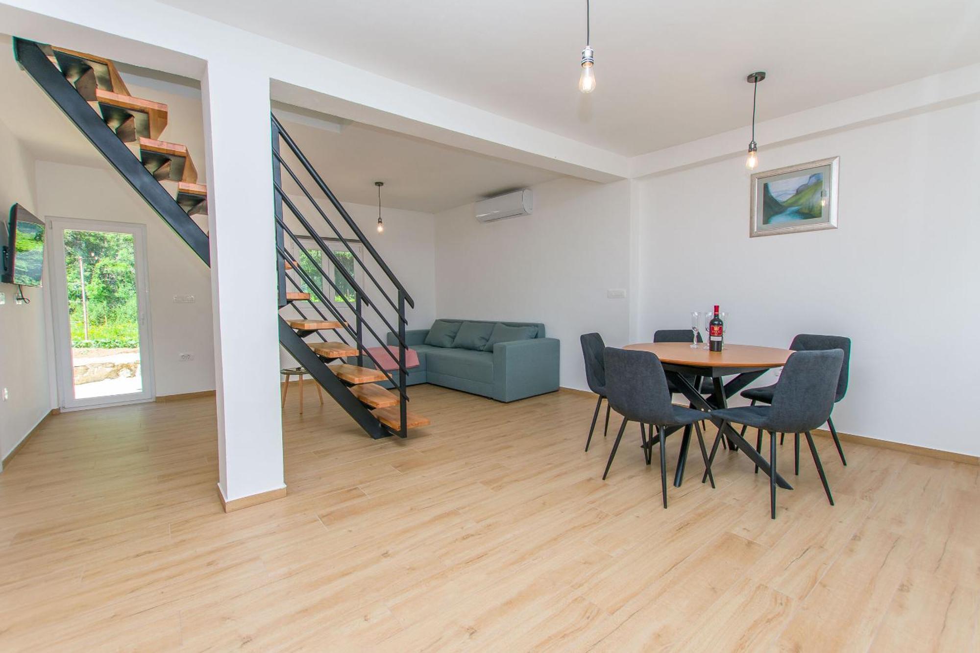 Apartment Petea Omiš Εξωτερικό φωτογραφία