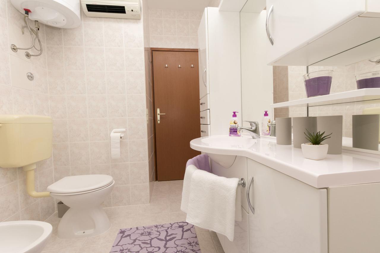 Apartment Petea Omiš Δωμάτιο φωτογραφία