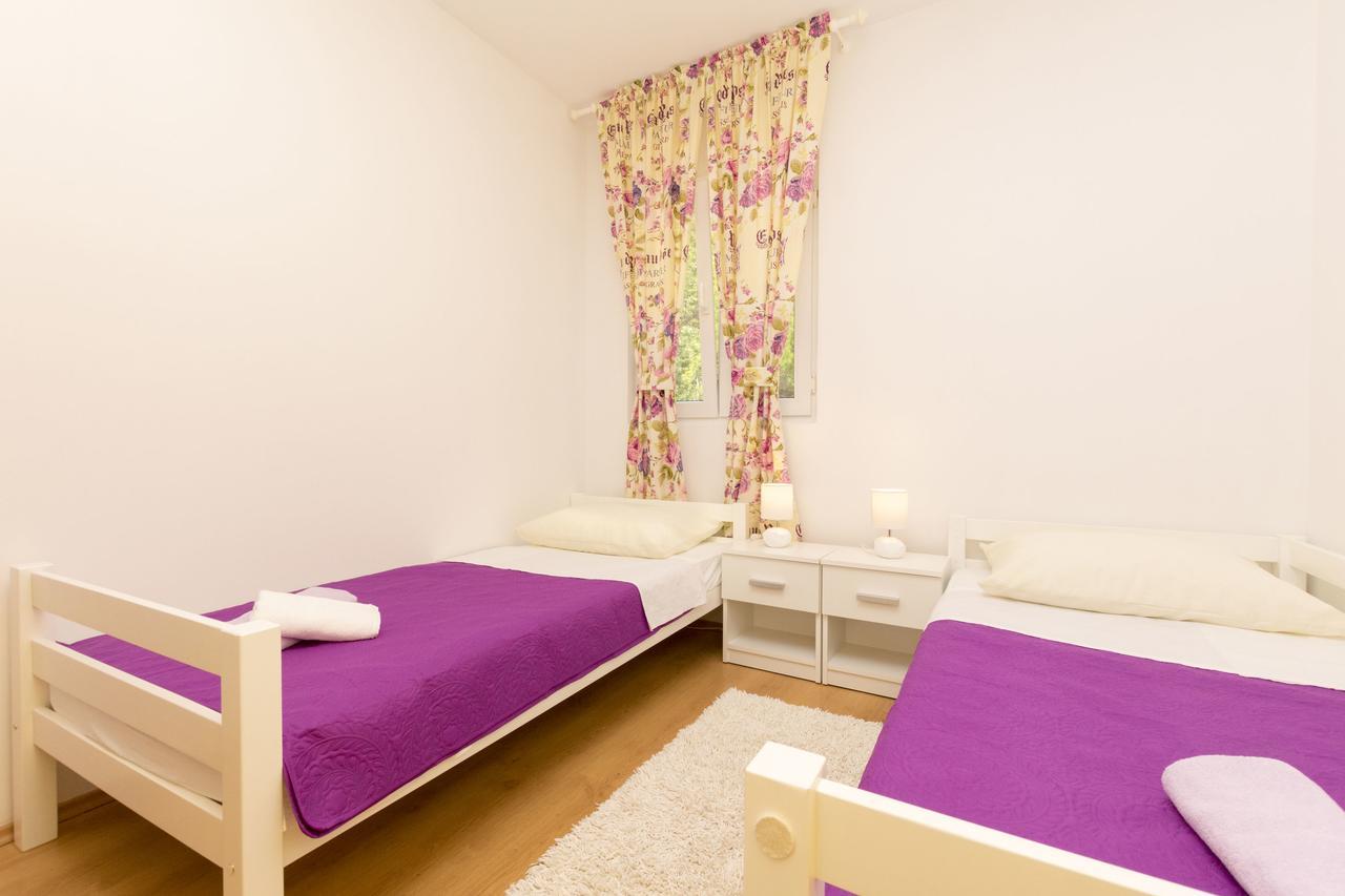 Apartment Petea Omiš Εξωτερικό φωτογραφία