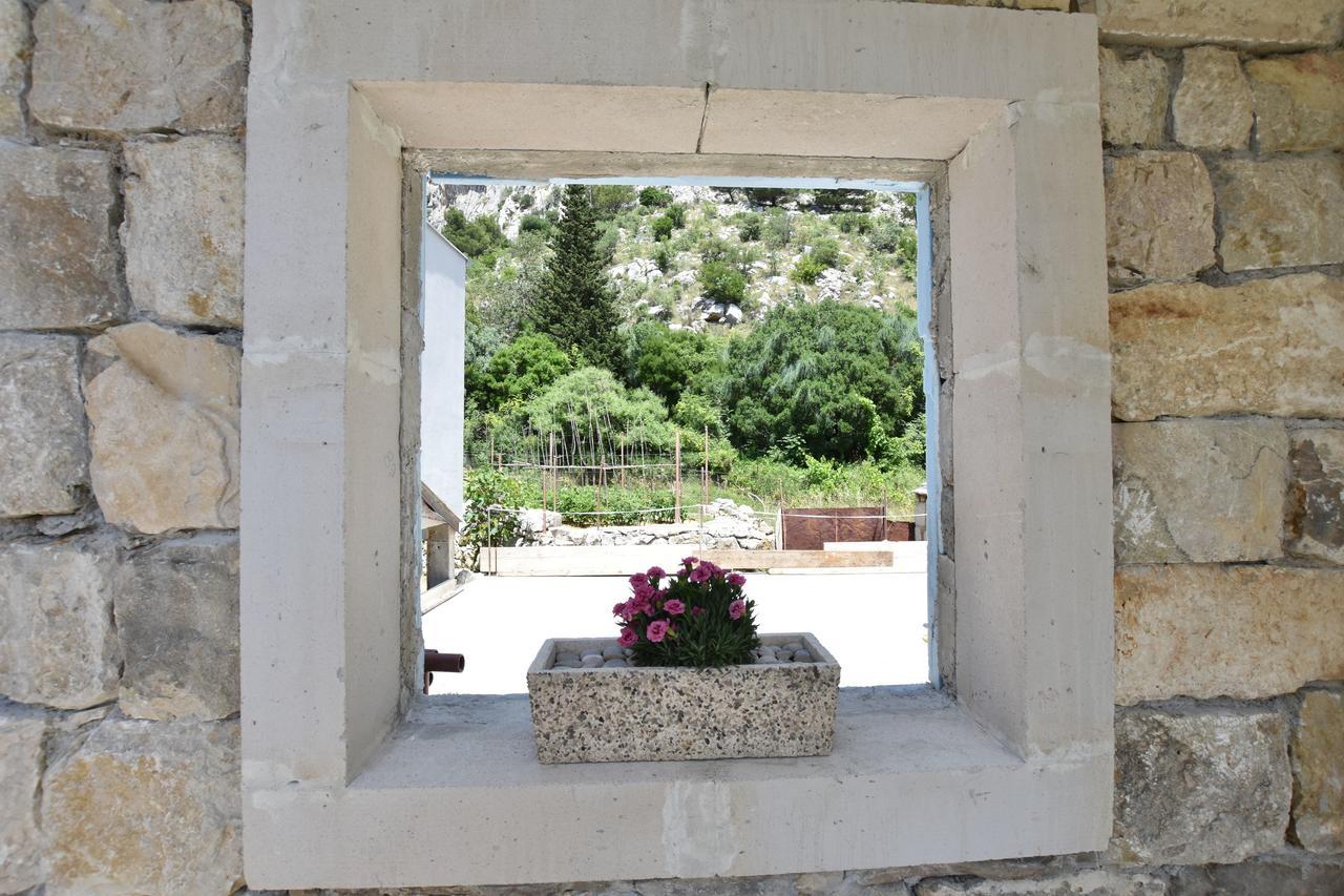 Apartment Petea Omiš Εξωτερικό φωτογραφία
