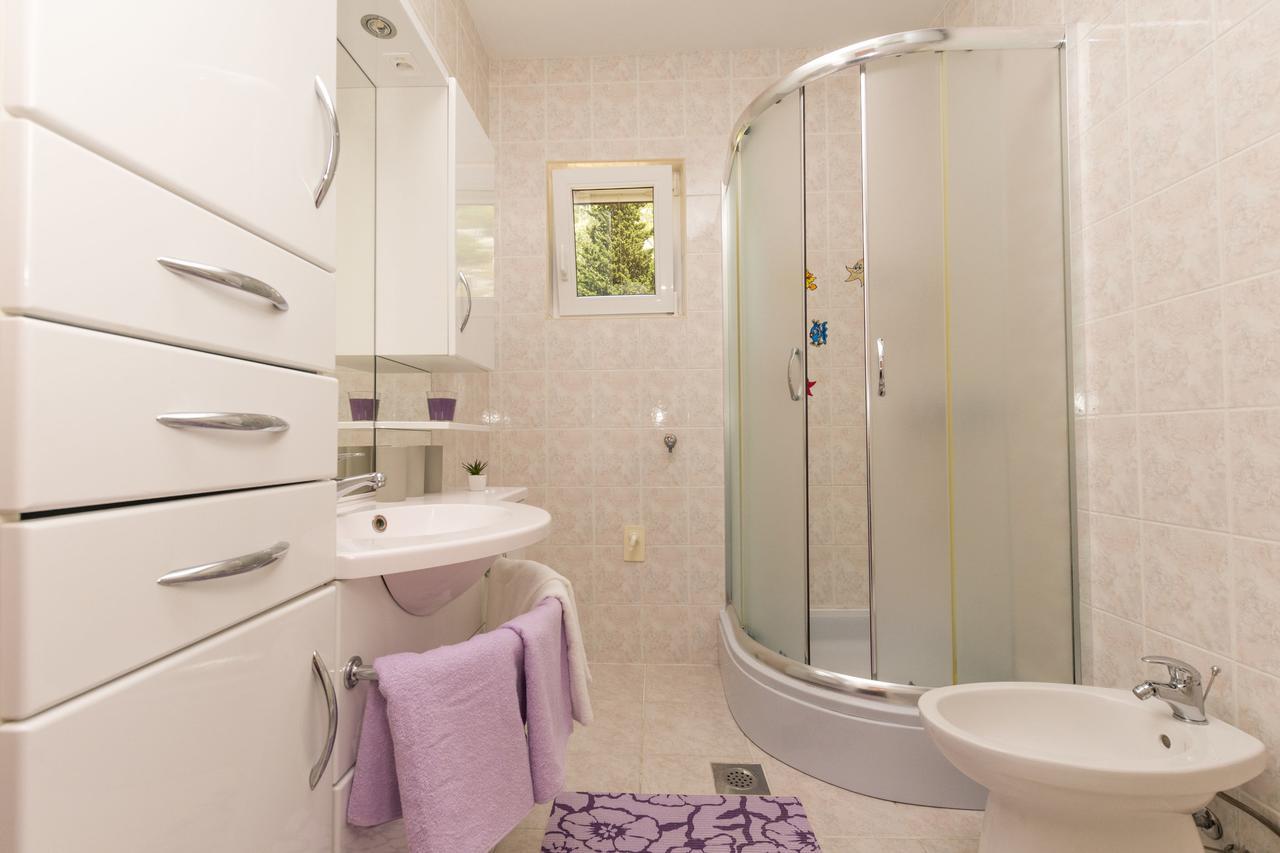 Apartment Petea Omiš Εξωτερικό φωτογραφία