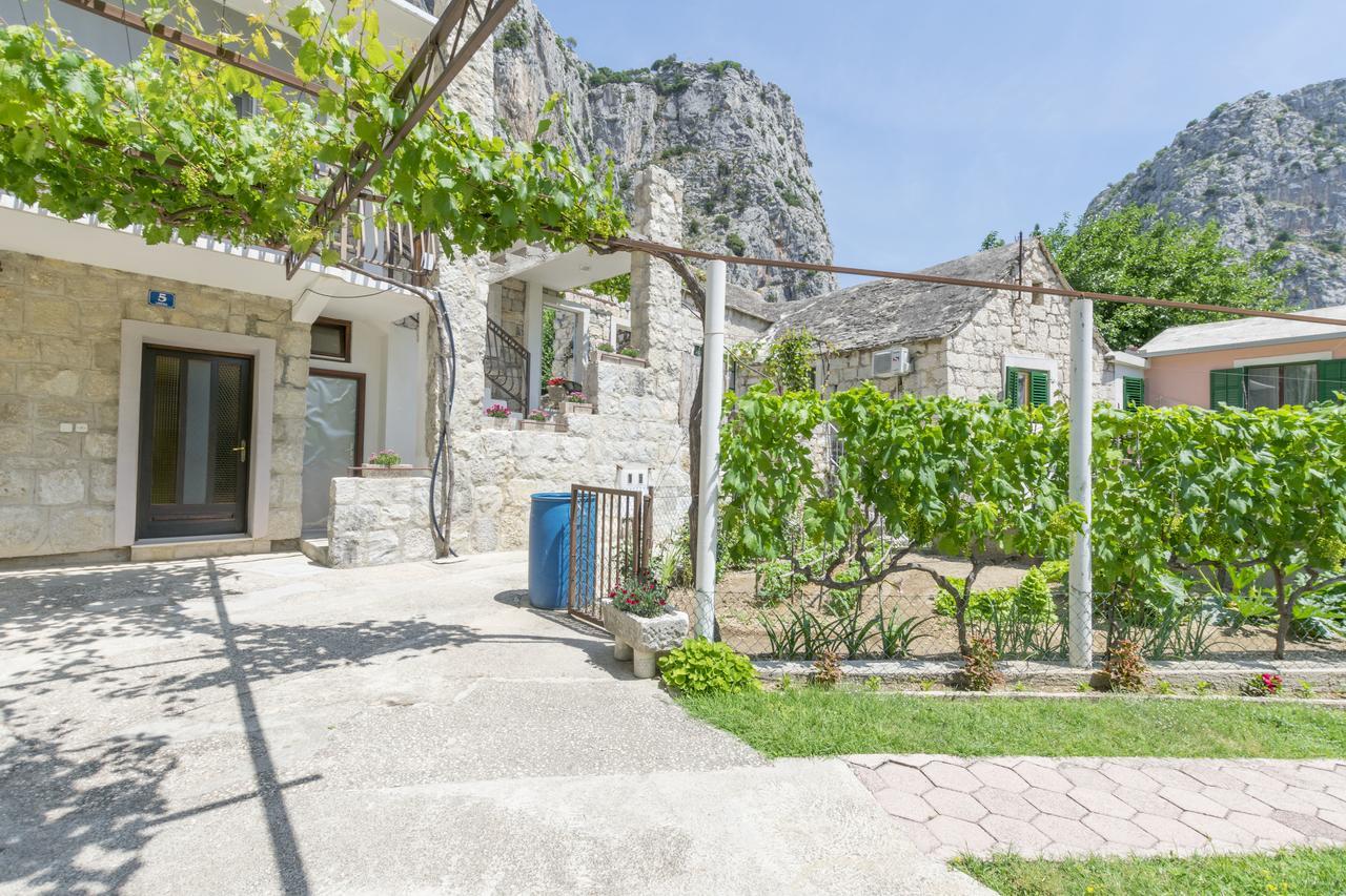 Apartment Petea Omiš Εξωτερικό φωτογραφία