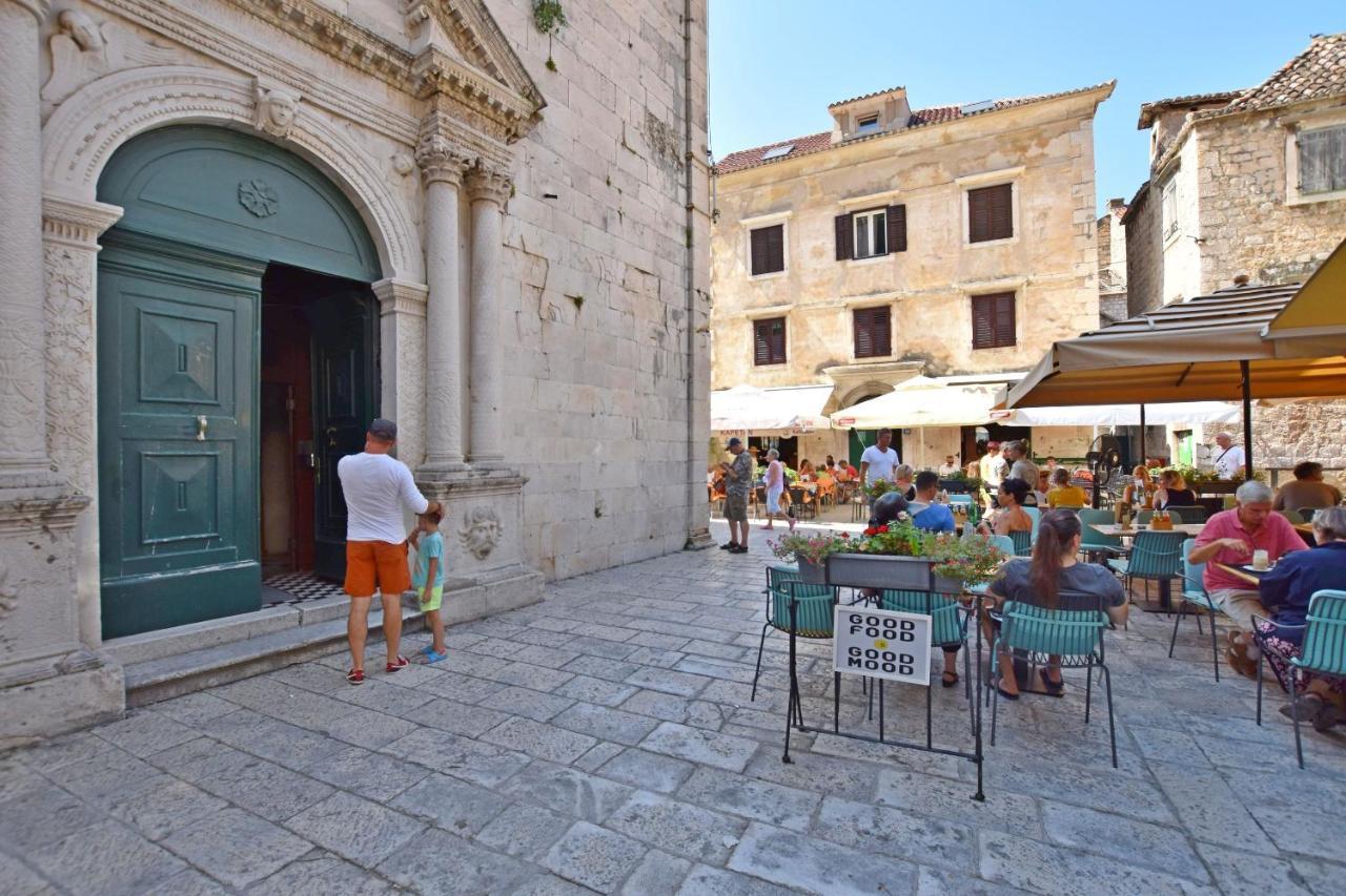 Apartment Petea Omiš Εξωτερικό φωτογραφία